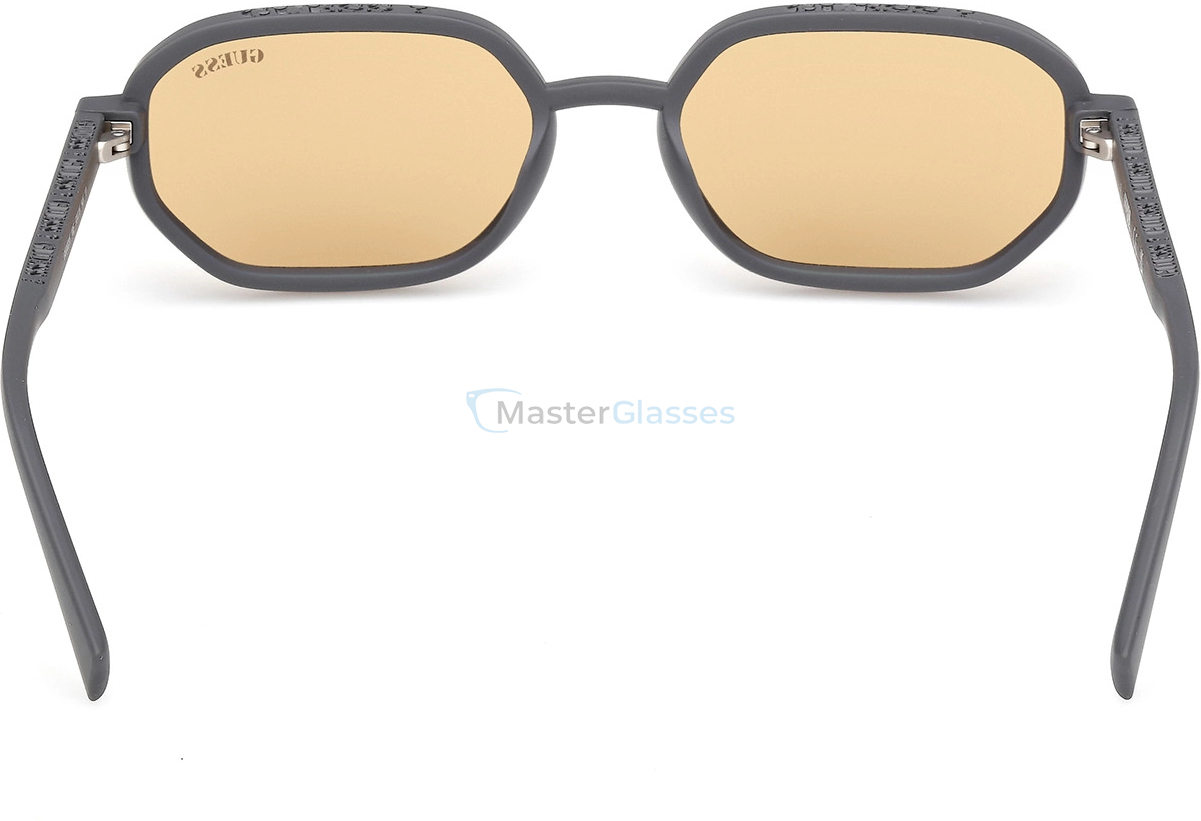   GUESS GUS 00233 20E 53