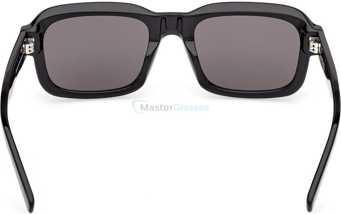 Солнцезащитные очки MCM MW 0030 01A 53