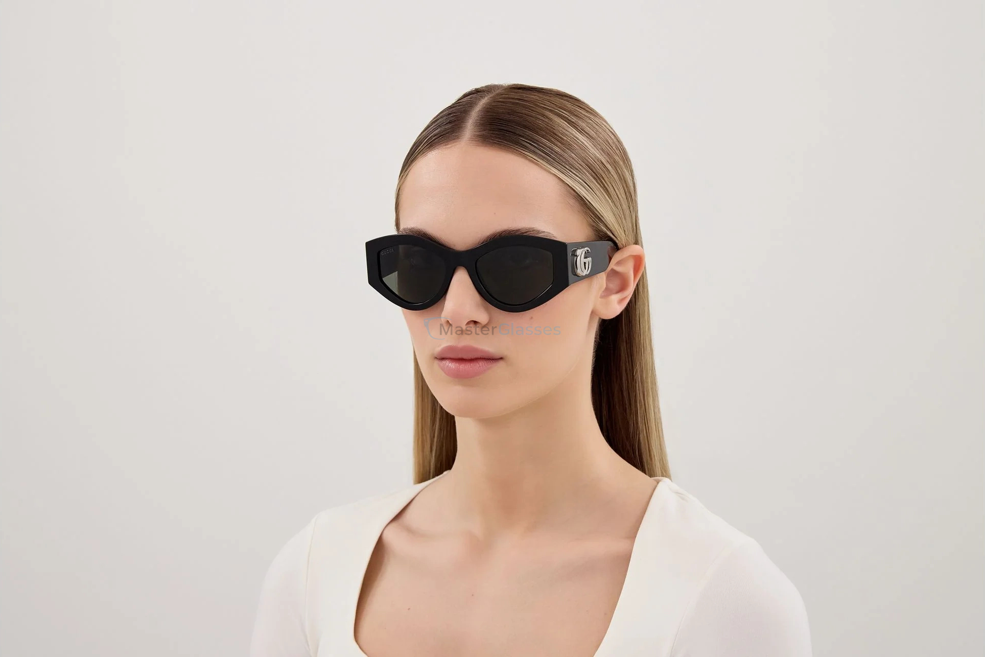 �������������� ���� Gucci GG1951S 001