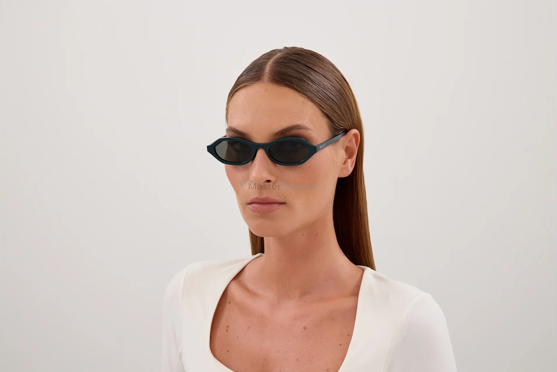 Солнцезащитные очки Alexander McQueen AM0559S-004