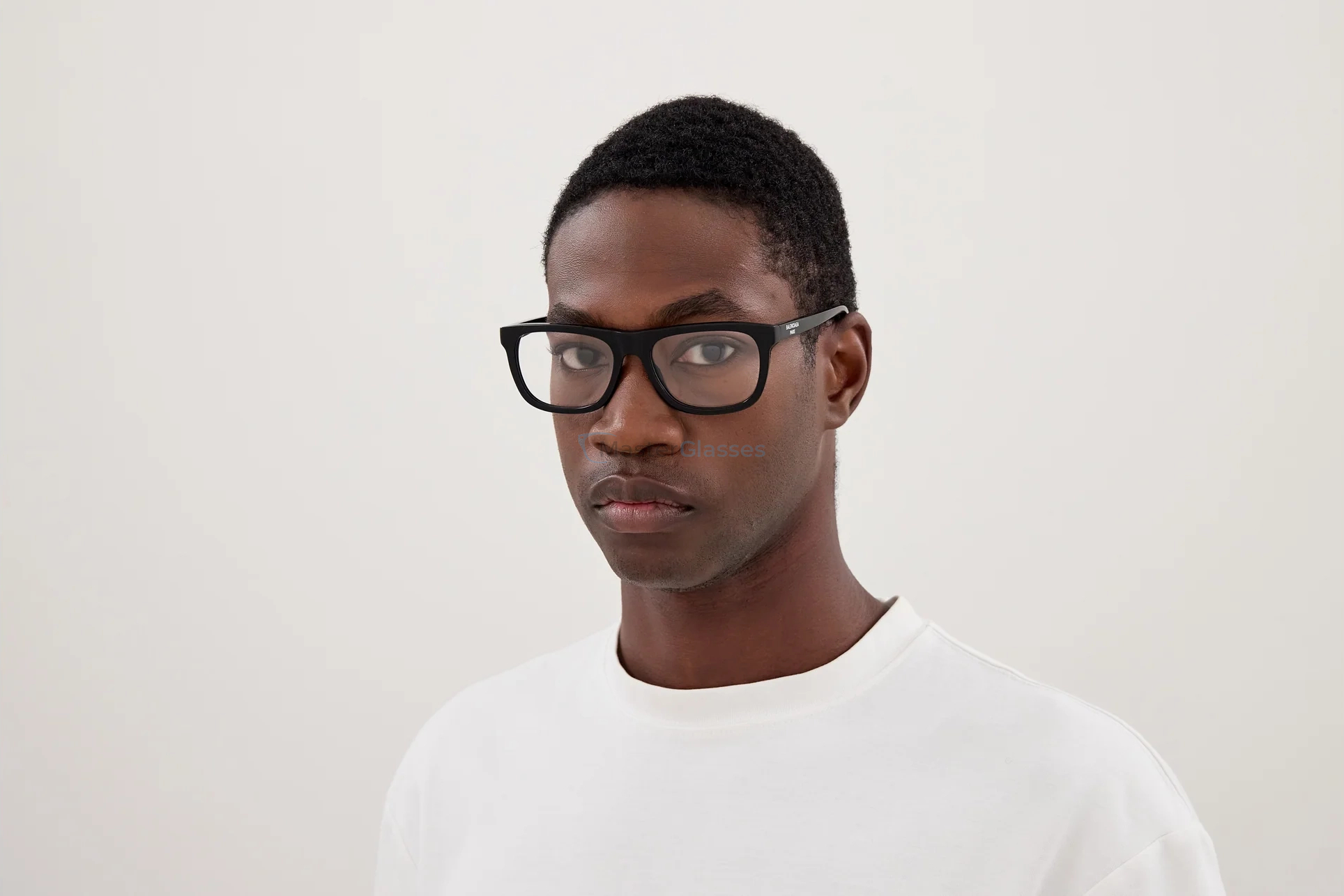 ������ Balenciaga BB0498O-001