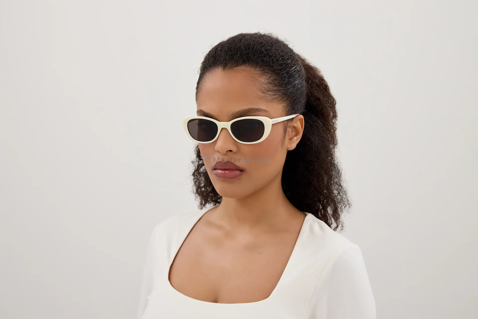 �������������� ���� Saint Laurent SL 822-004 52