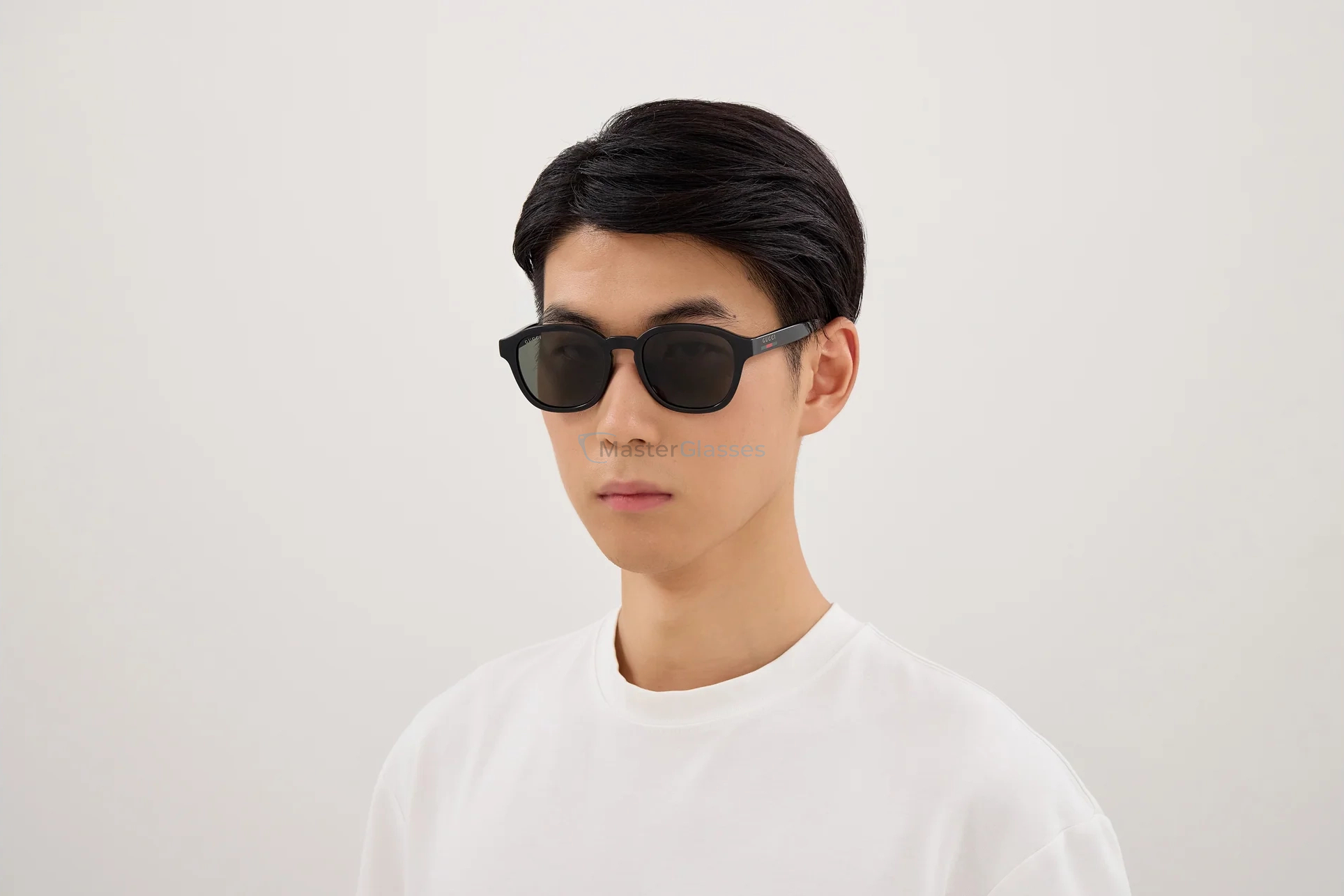 Солнцезащитные очки Gucci GG2109SK-001