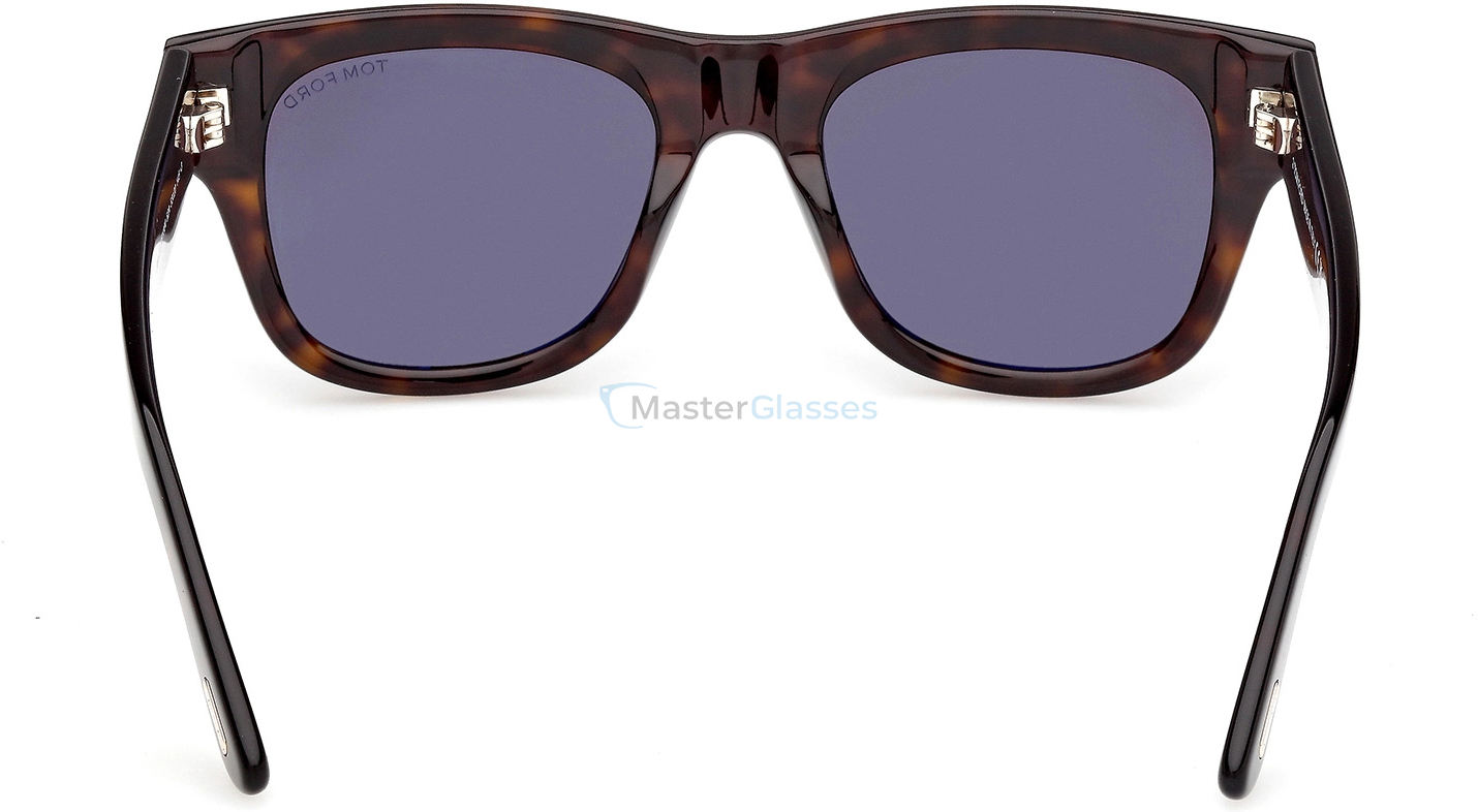 Солнцезащитные очки TOM FORD TF 1304 52A 53