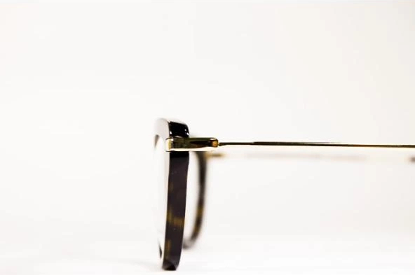 ������ Valentin Yudashkin VY MARA 057