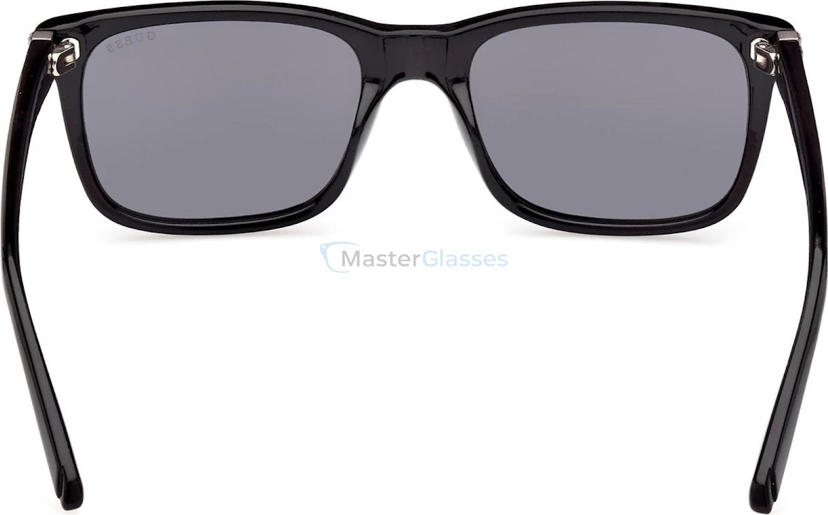   GUESS GUS 00066 01A 55