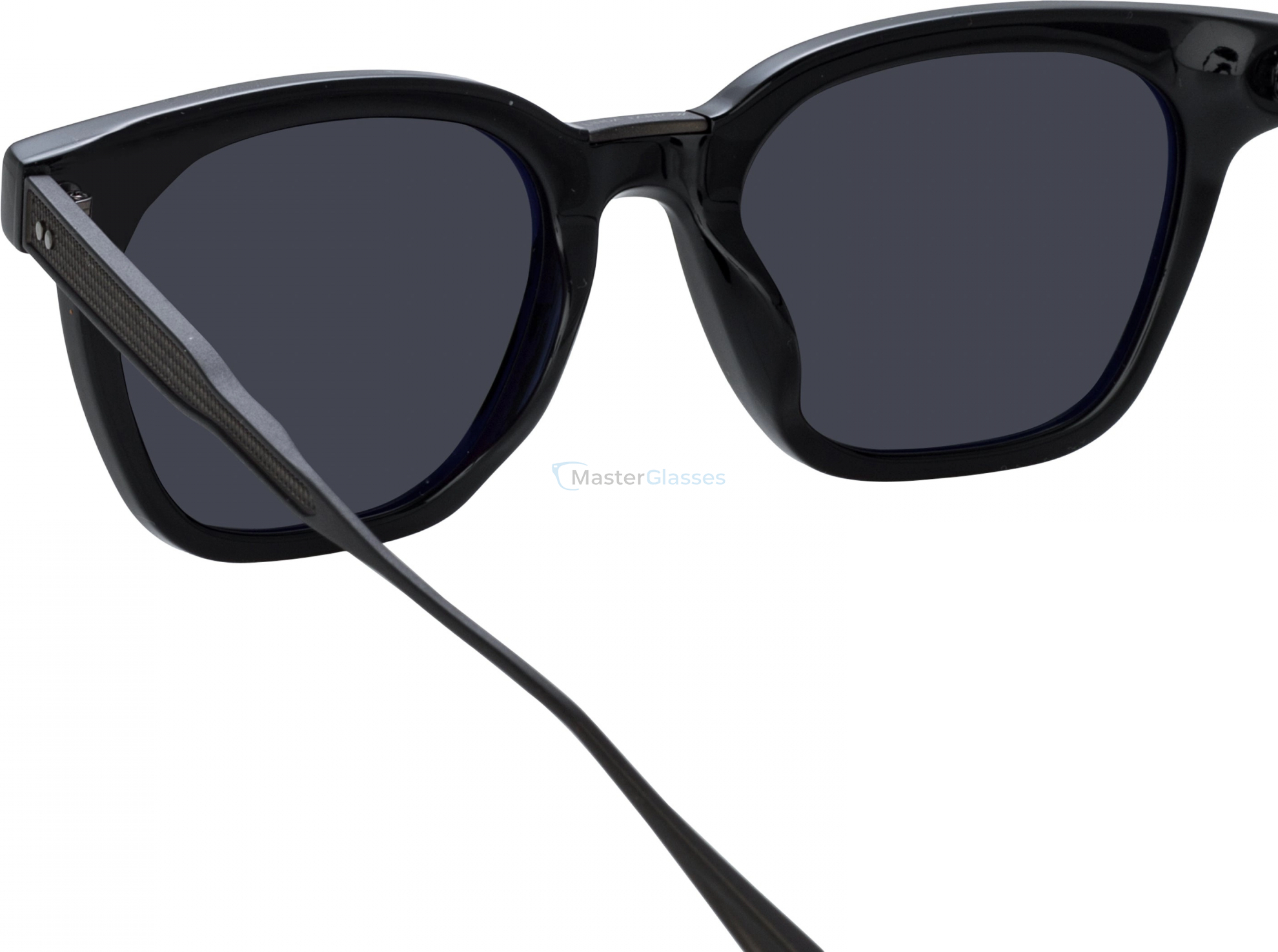  Linda Farrow 1508 C04