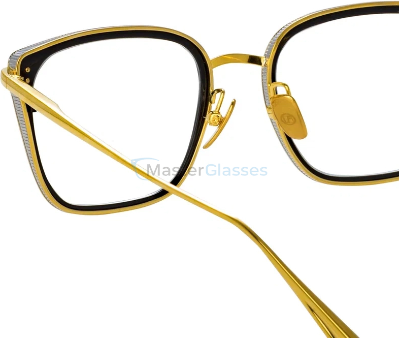  Linda Farrow 1485 C01