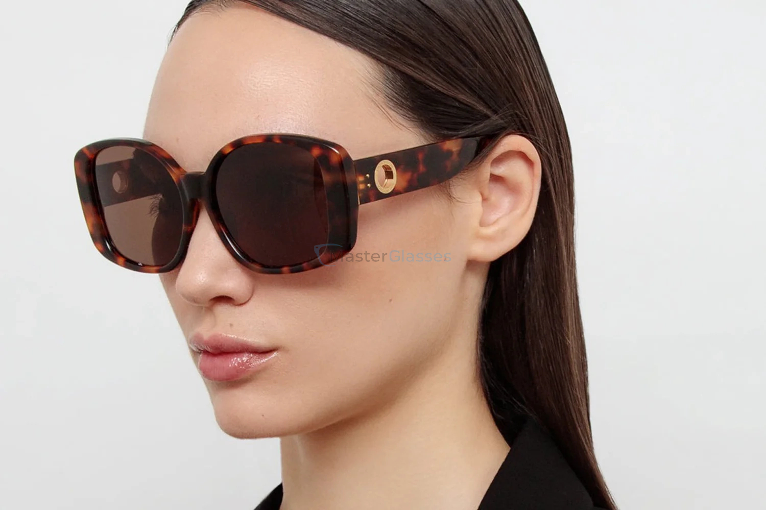   Linda Farrow 1478 C02
