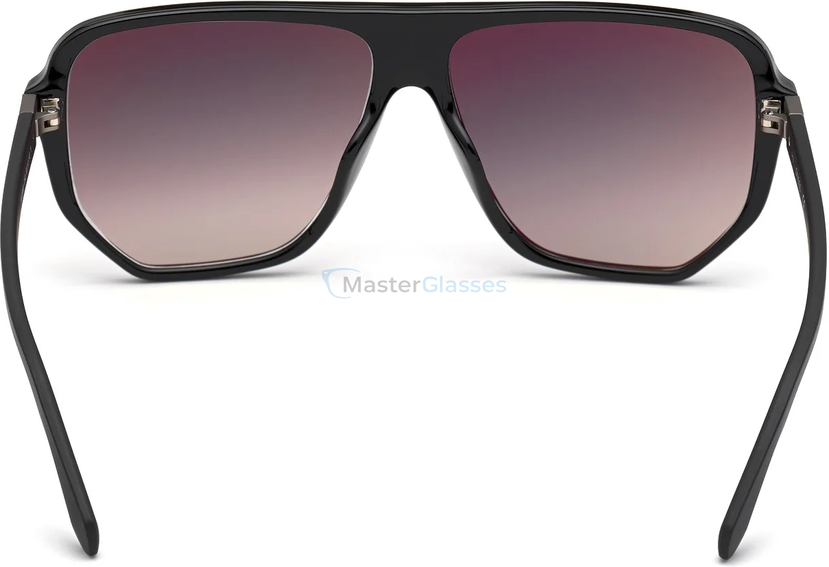   GUESS GUS 00003 01Q 60