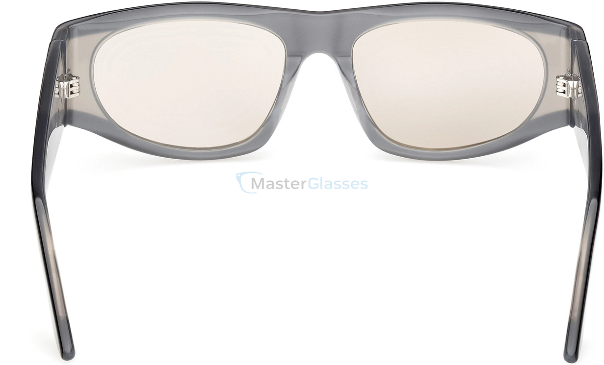   GCDS GD 0066 01C 55