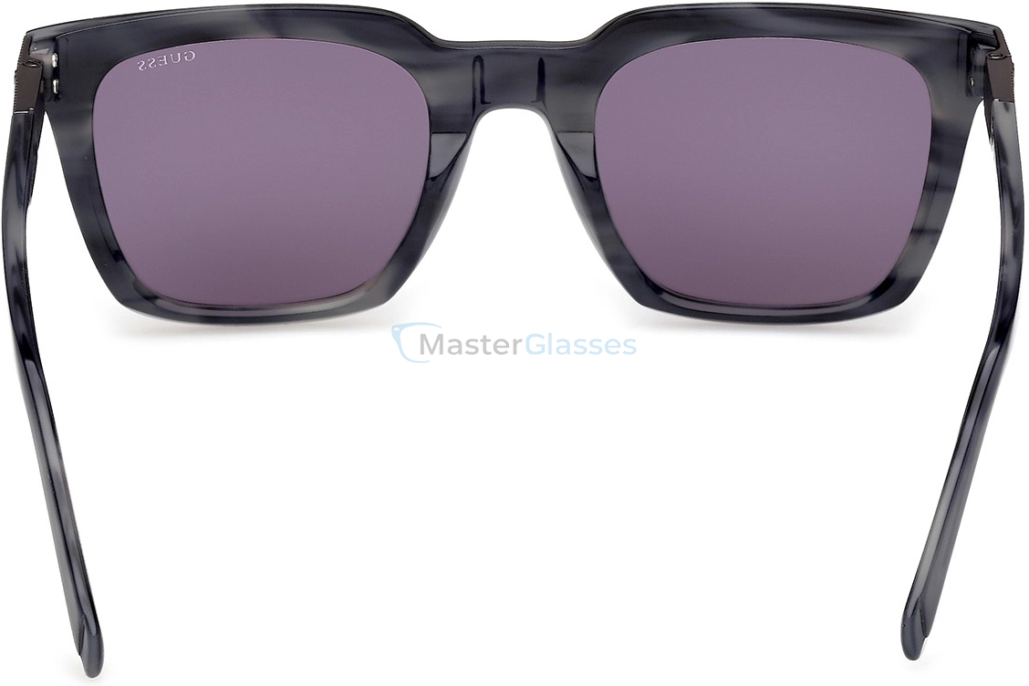   GUESS GUS 00279 92A 51