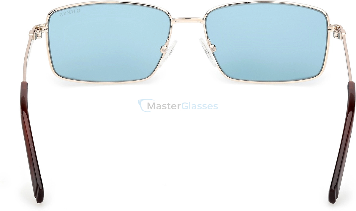  GUESS GUS 00273 32V 56
