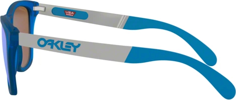 Солнцезащитные очки Oakley Frogskins Mix OO9428 942803 Matte Translucent Sapphire