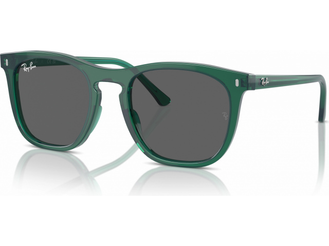 Ray-Ban RB2210 6615B1 Green